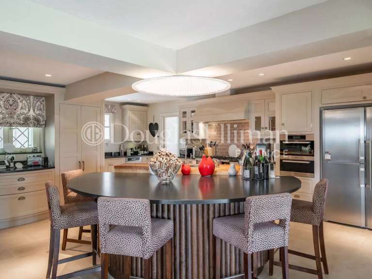 Villa Saint-Paul - 6 chambres - 550m²