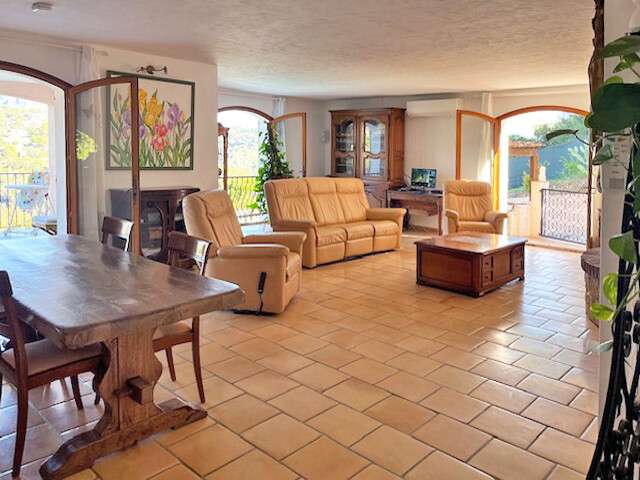 Villa Saint-Paul - 295m²