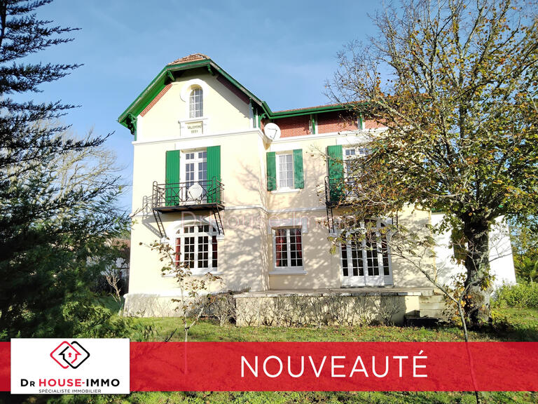 Vente Villa Saint-Paul-en-Born - 4 chambres