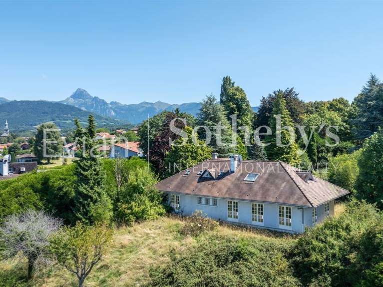Maison Saint-Paul-en-Chablais - 4 chambres - 230m²