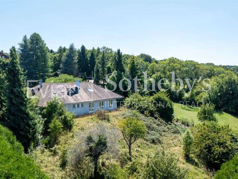 Maison Saint-Paul-en-Chablais - 4 chambres - 230m²