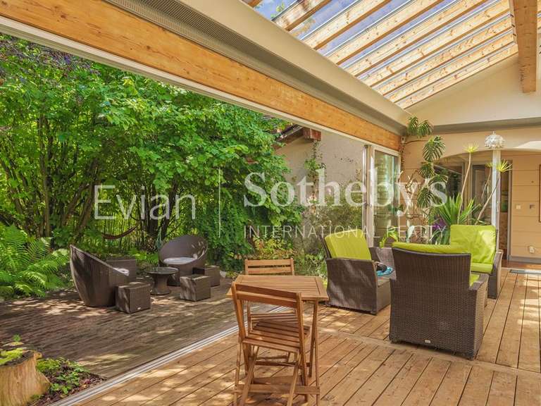 Maison Saint-Paul-en-Chablais - 4 chambres - 306m²