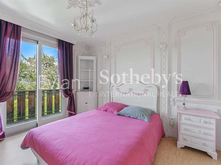 Maison Saint-Paul-en-Chablais - 4 chambres - 306m²