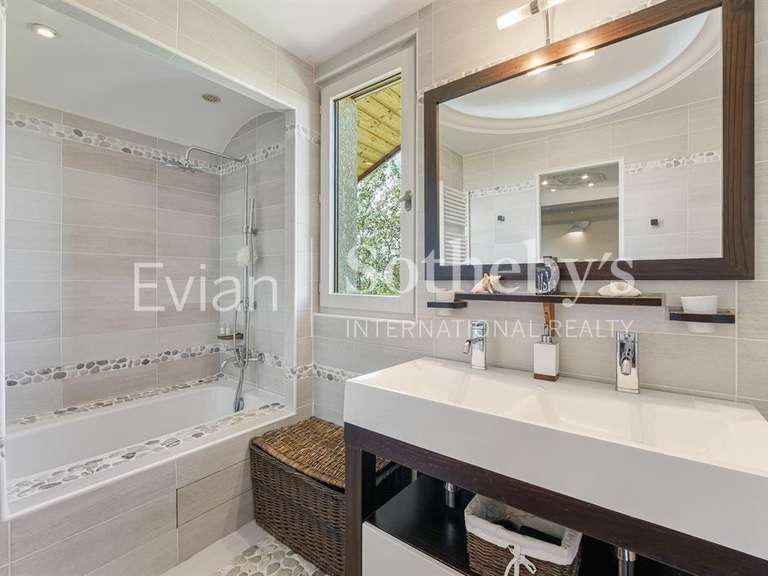 Maison Saint-Paul-en-Chablais - 4 chambres - 306m²