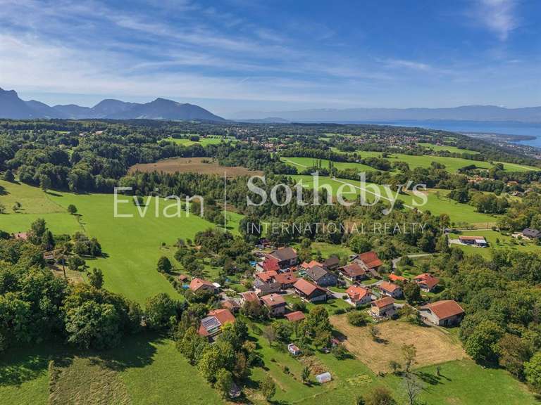 Maison Saint-Paul-en-Chablais - 4 chambres - 306m²