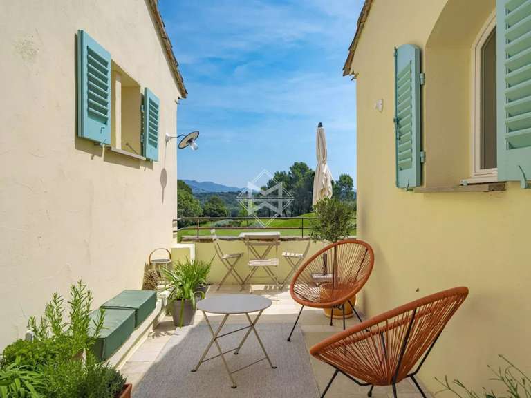 Appartement Saint-Paul-en-Forêt - 110m²