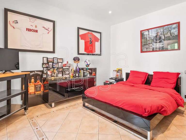 House Saint-Paul-en-Forêt - 261m²