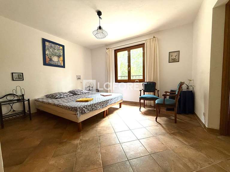 Maison Saint-Paul-en-Forêt - 4 chambres - 202m²