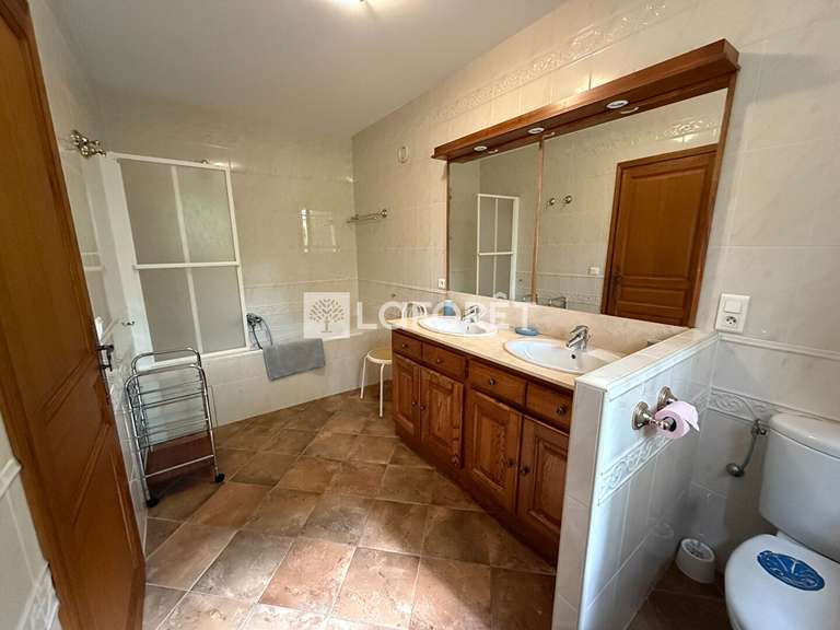 Maison Saint-Paul-en-Forêt - 4 chambres - 202m²