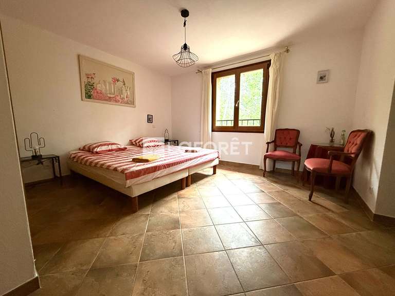 Maison Saint-Paul-en-Forêt - 4 chambres - 202m²