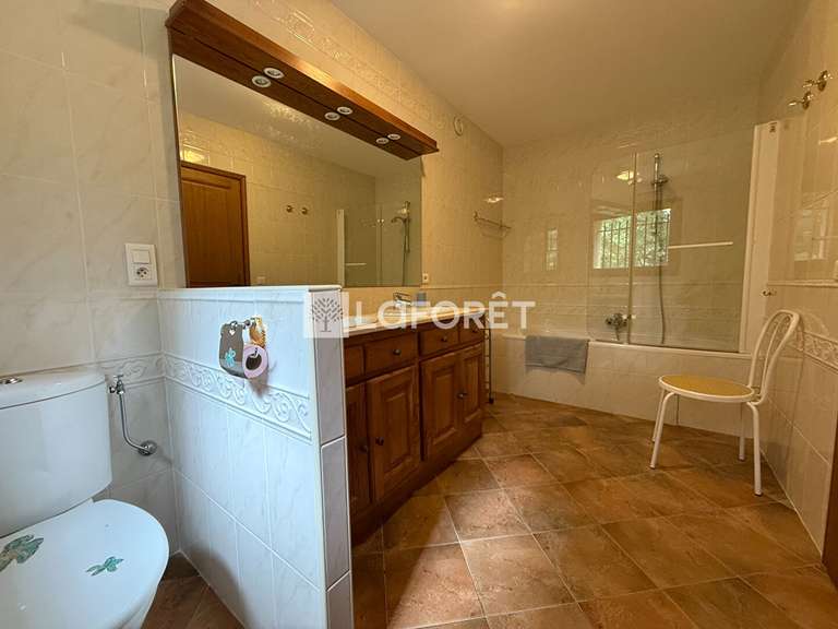 Maison Saint-Paul-en-Forêt - 4 chambres - 202m²