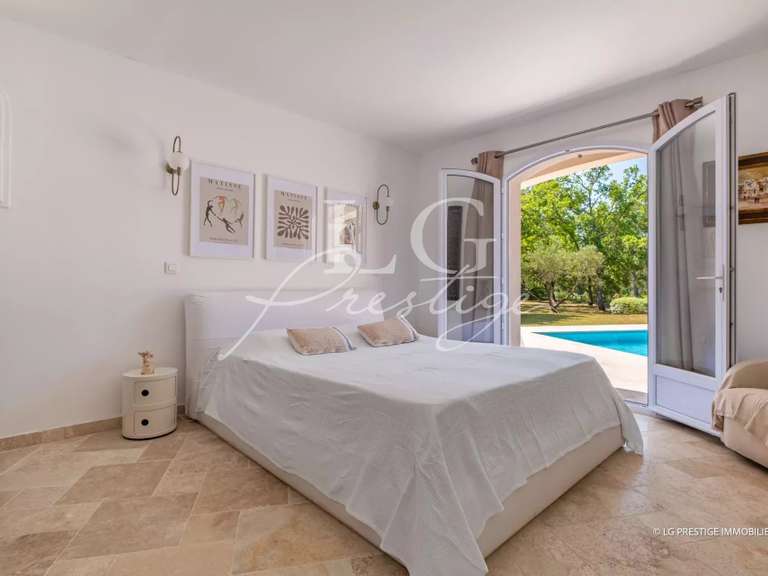 Maison Saint-Paul-en-Forêt - 5 chambres - 200m²