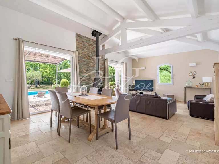 Maison Saint-Paul-en-Forêt - 5 chambres - 200m²