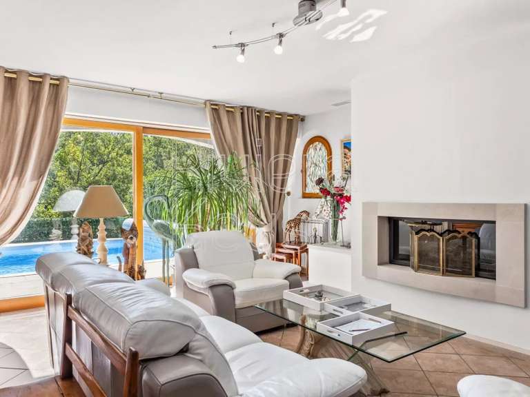 Maison Saint-Paul-en-Forêt - 261m²