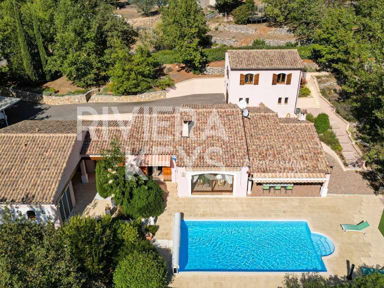 Maison Saint-Paul-en-Forêt - 261m²