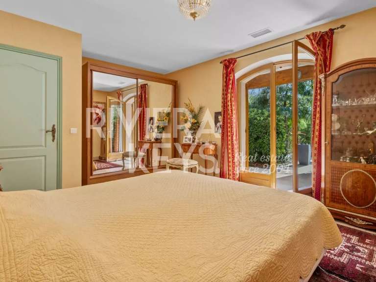 Maison Saint-Paul-en-Forêt - 261m²