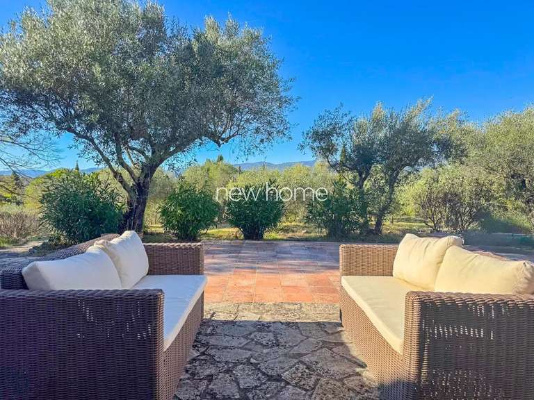 Maison Saint-Paul-en-Forêt - 2 chambres - 152m²