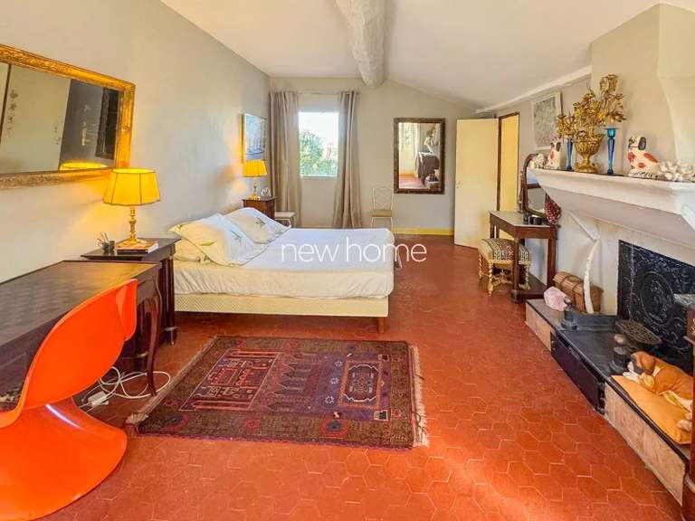 Maison Saint-Paul-en-Forêt - 2 chambres - 152m²