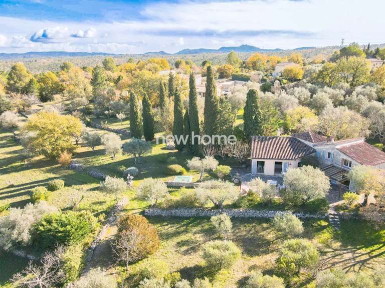 Maison Saint-Paul-en-Forêt - 2 chambres - 152m²