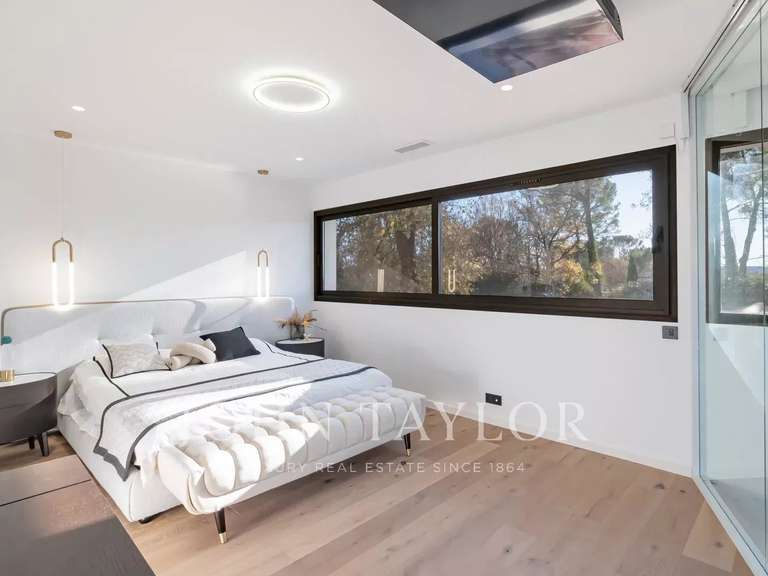 Maison Saint-Paul-en-Forêt - 6 chambres - 543m²