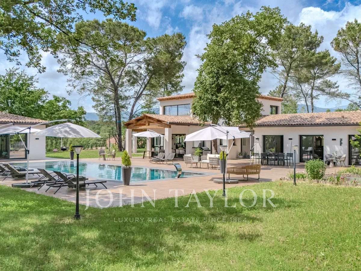 Maison Saint-Paul-en-Forêt