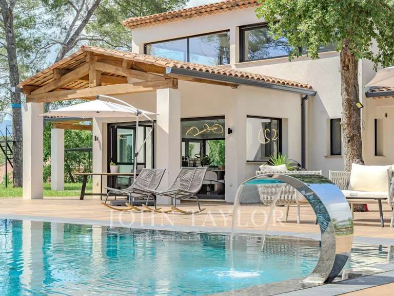 Maison Saint-Paul-en-Forêt - 6 chambres - 543m²