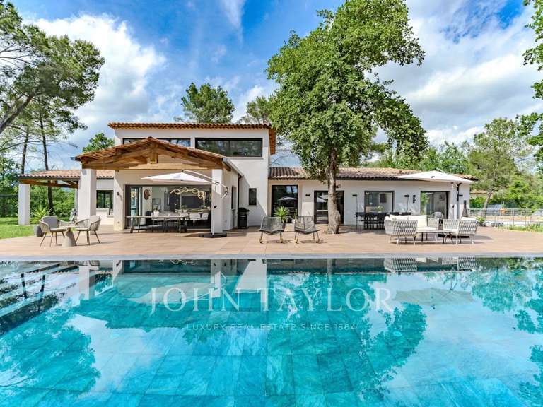 Maison Saint-Paul-en-Forêt - 6 chambres - 543m²