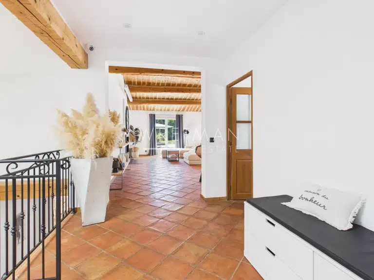 Maison Saint-Paul-en-Forêt - 3 chambres - 250m²