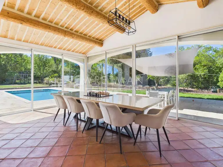 Maison Saint-Paul-en-Forêt - 3 chambres - 250m²