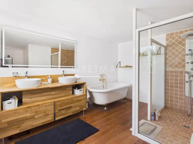 Maison Saint-Paul-en-Forêt - 3 chambres - 250m²