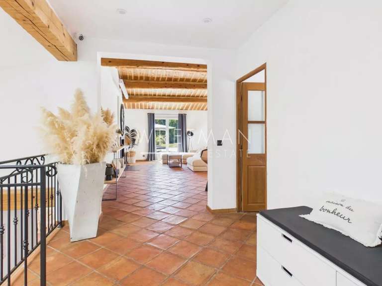 Maison Saint-Paul-en-Forêt - 3 chambres - 250m²