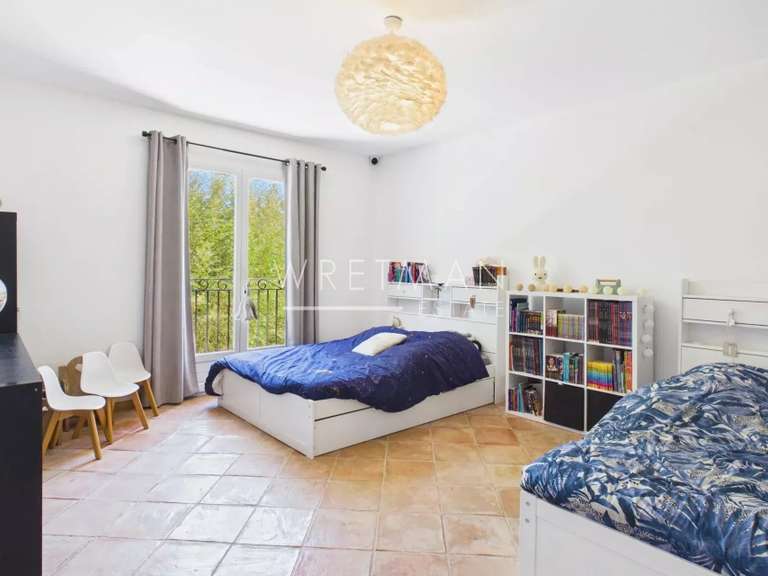 Maison Saint-Paul-en-Forêt - 3 chambres - 250m²