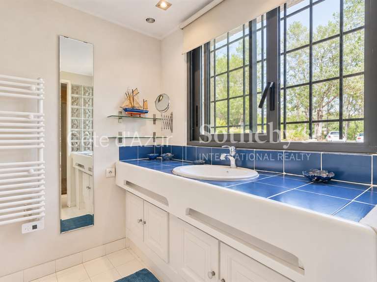 Maison Saint-Paul-en-Forêt - 5 chambres - 200m²