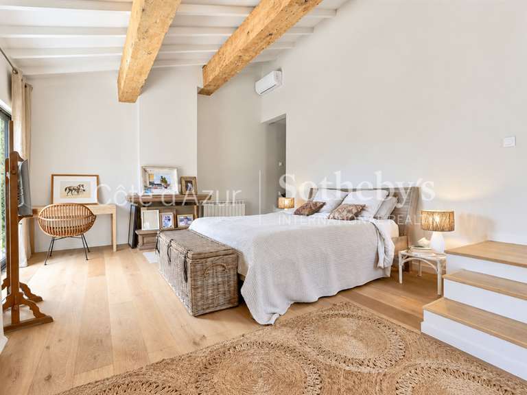 Maison Saint-Paul-en-Forêt - 5 chambres - 200m²