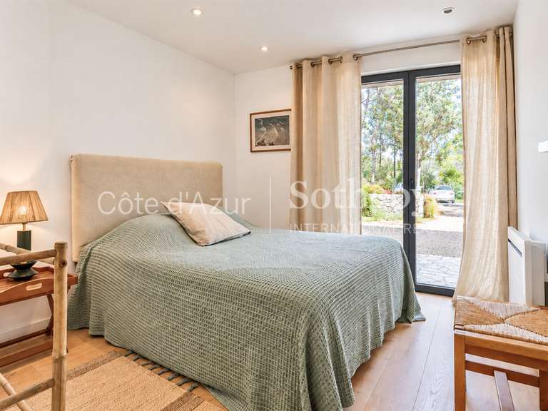 Maison Saint-Paul-en-Forêt - 5 chambres - 200m²