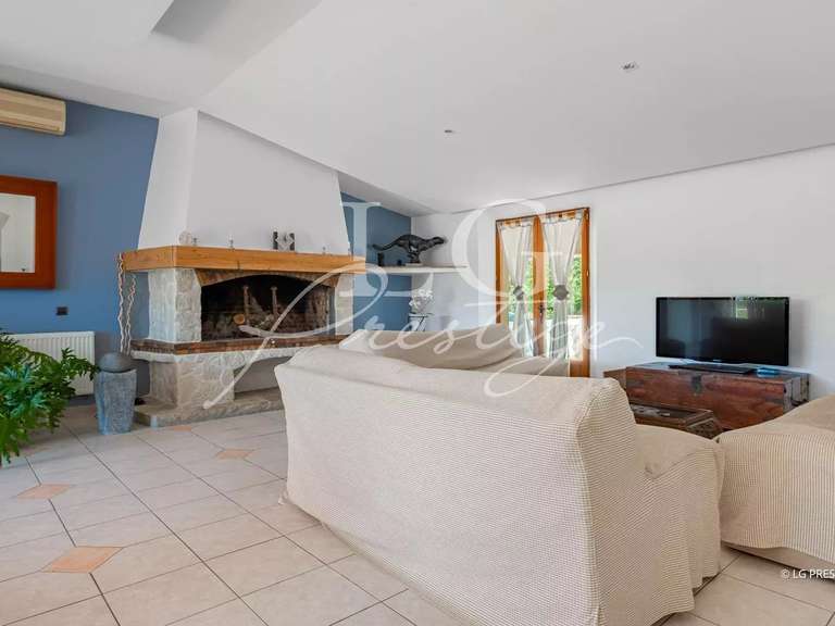 Villa Saint-Paul-en-Forêt - 5 bedrooms - 257m²