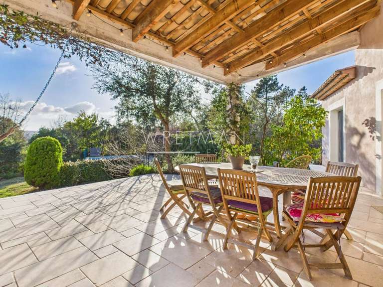 Villa Saint-Paul-en-Forêt - 5 bedrooms - 250m²