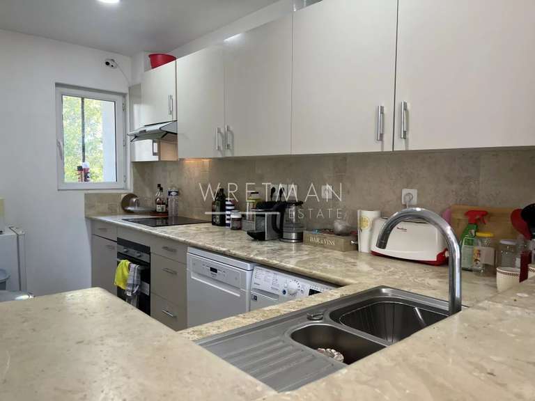 Villa Saint-Paul-en-Forêt - 6 chambres - 400m²