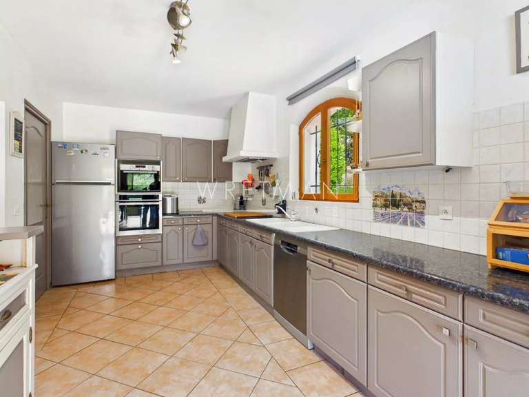 Villa Saint-Paul-en-Forêt - 7 chambres - 266m²