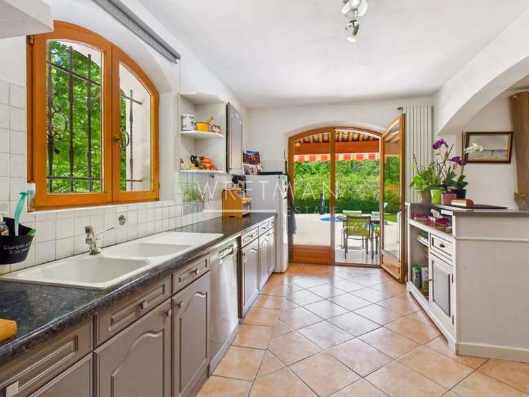 Villa Saint-Paul-en-Forêt - 7 chambres - 266m²
