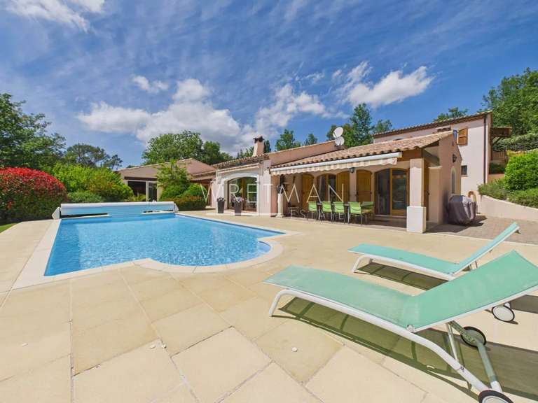 Villa Saint-Paul-en-Forêt - 7 chambres - 266m²