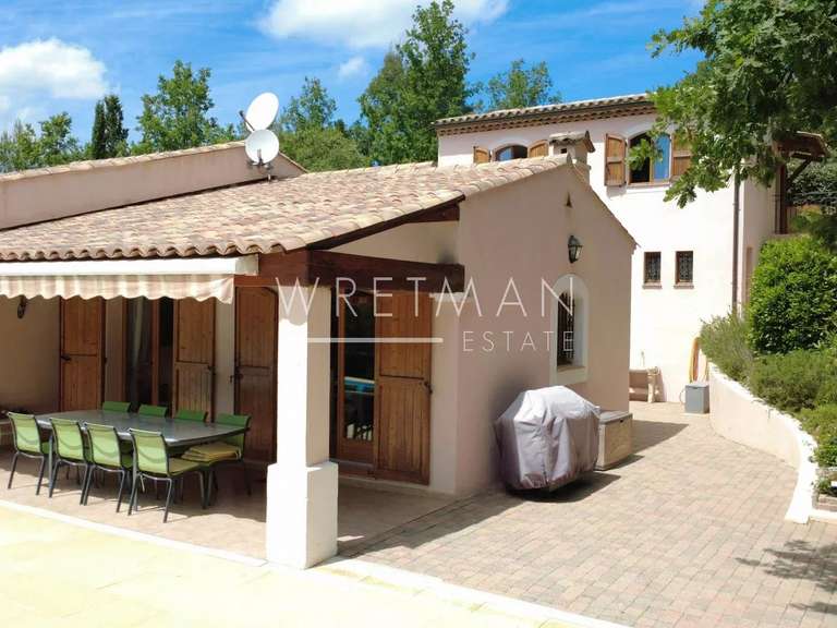 Villa Saint-Paul-en-Forêt - 7 chambres - 266m²