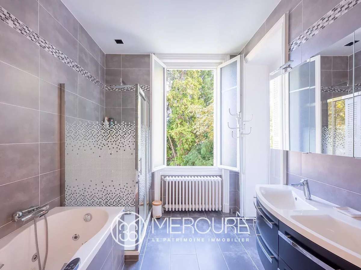 Maison Saint-Paul-en-Jarez