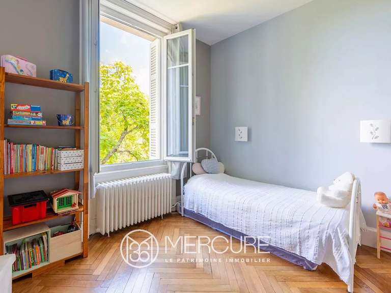 Maison Saint-Paul-en-Jarez - 7 chambres - 400m²