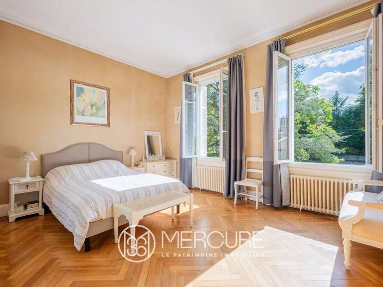 Maison Saint-Paul-en-Jarez - 7 chambres - 400m²