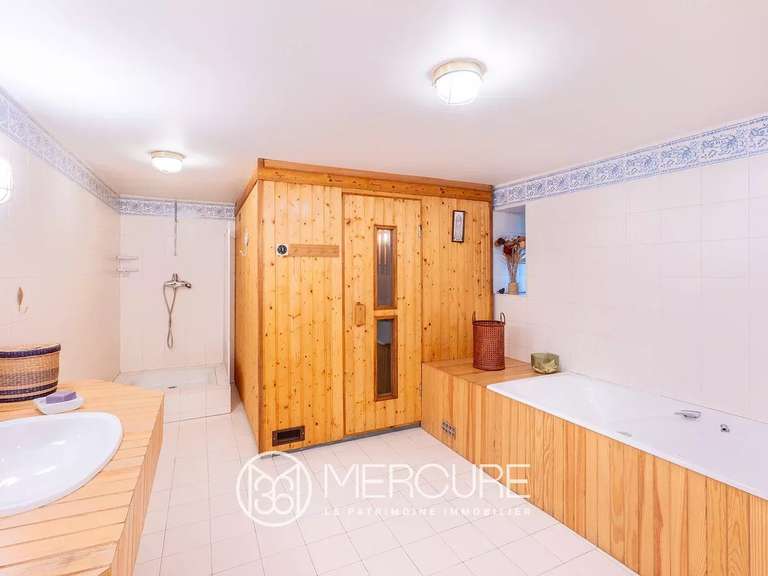 Maison Saint-Paul-en-Jarez - 7 chambres - 400m²