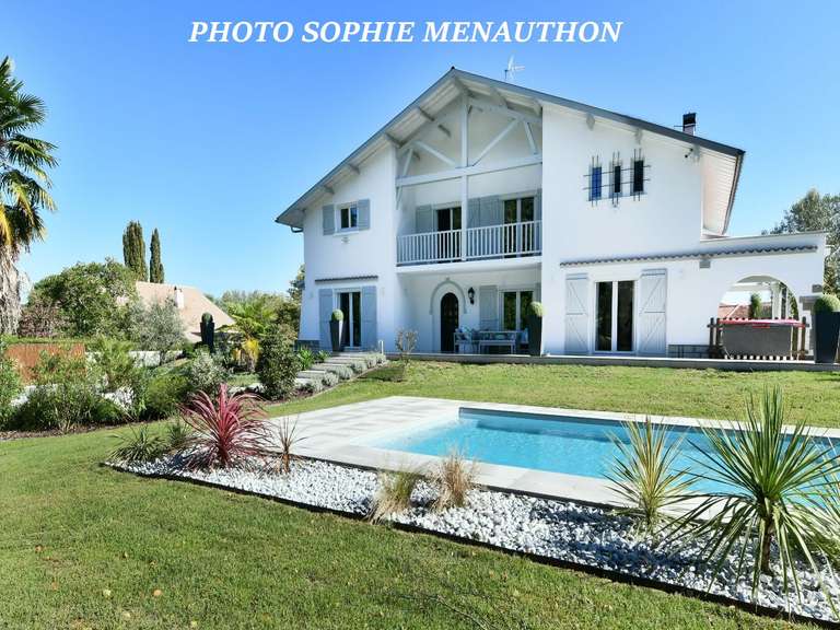 Maison Saint-Paul-lès-Dax - 8 chambres - 370m²