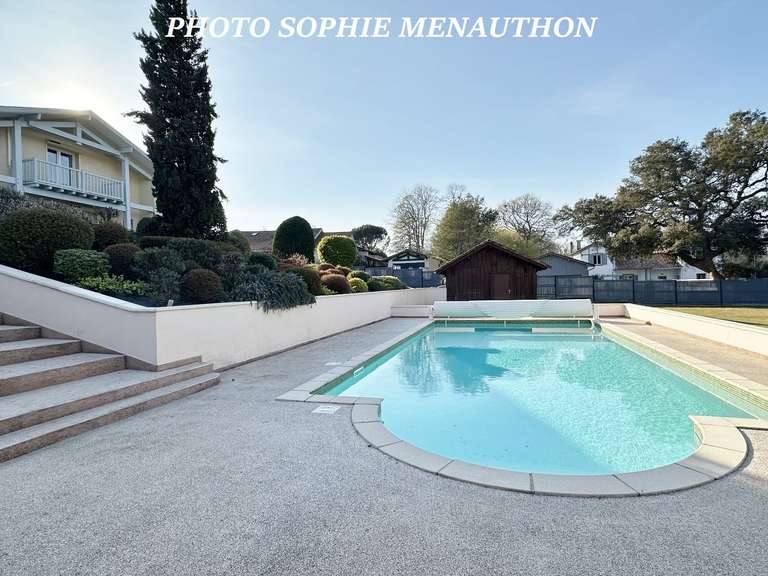 Maison Saint-Paul-lès-Dax - 4 chambres - 160m²