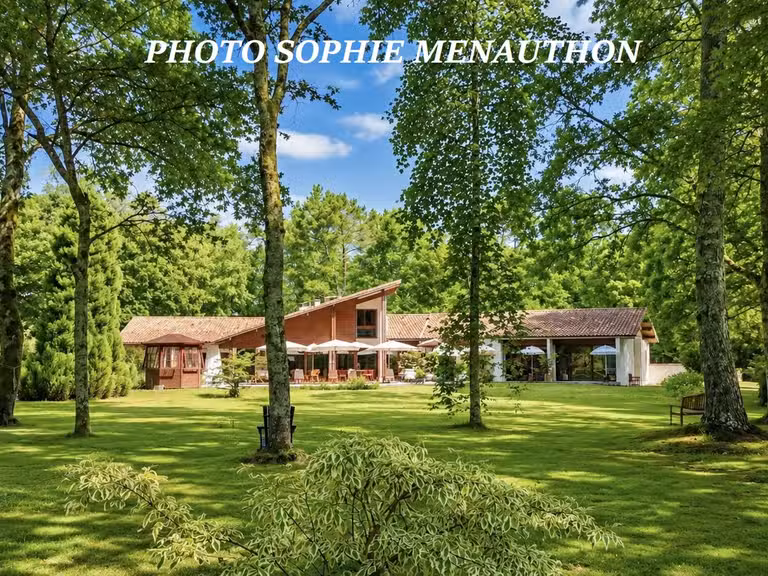 Maison Saint-Paul-lès-Dax - 6 chambres - 350m²