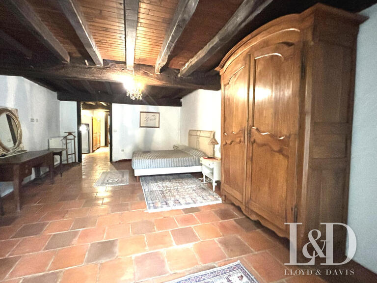 Maison Saint-Pée-sur-Nivelle - 5 chambres - 280m²